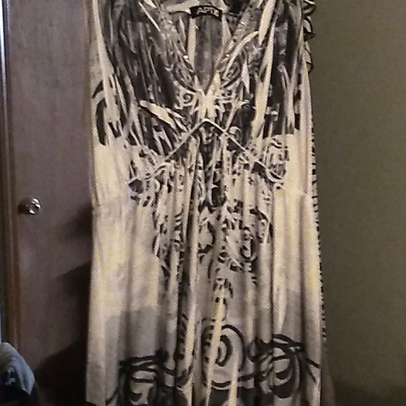 Maxi Dress - Picture 1 of 3